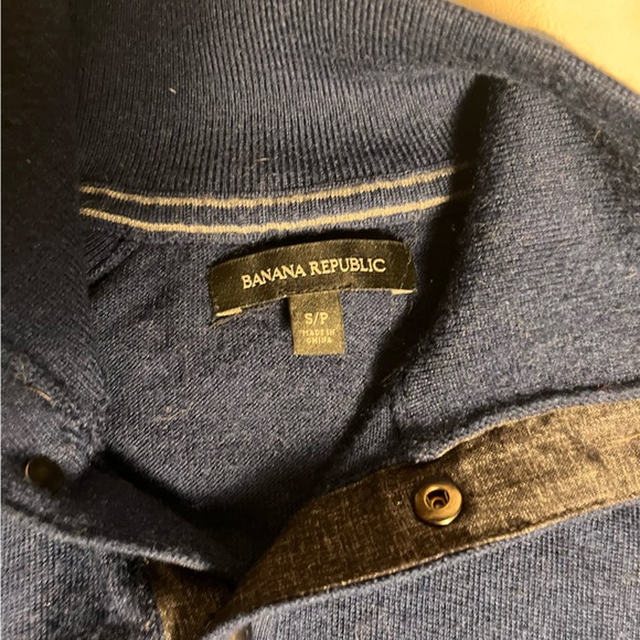 Banana Republic Merino Wool Sweater - Picture 2 of 3